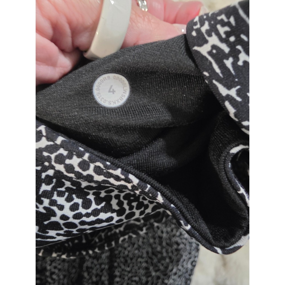 Lululemon High Rise Mesh Panel Leggings Black White Crackle Print Sz 4 - Picture 4 of 8